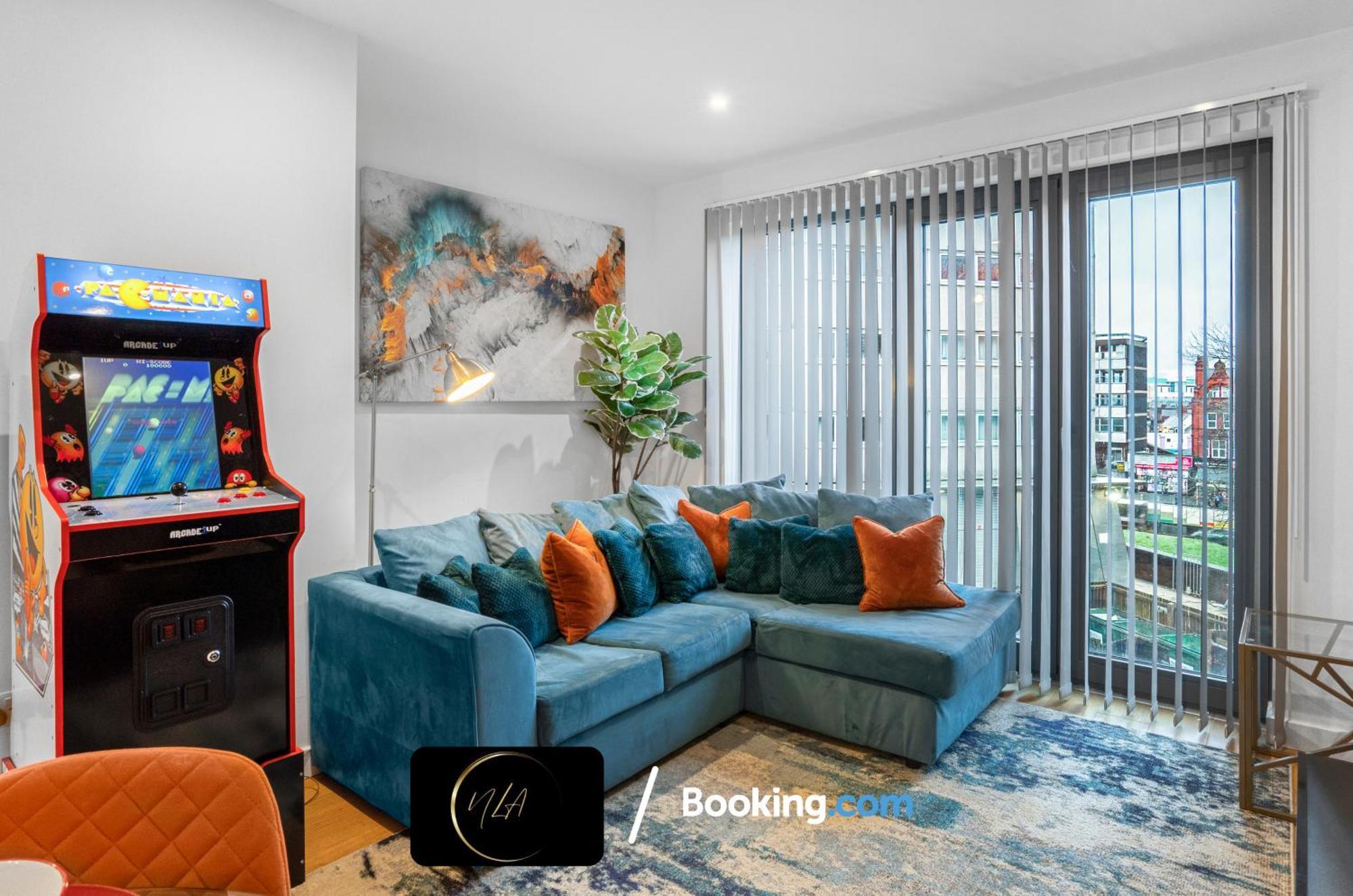 City Centre Apartment With Free Parking, 2 Bathrooms, Netflix And Wifi - Suitable For Contractors And Families - By Noor Luxury Accommodations Birmingham Eksteriør bilde