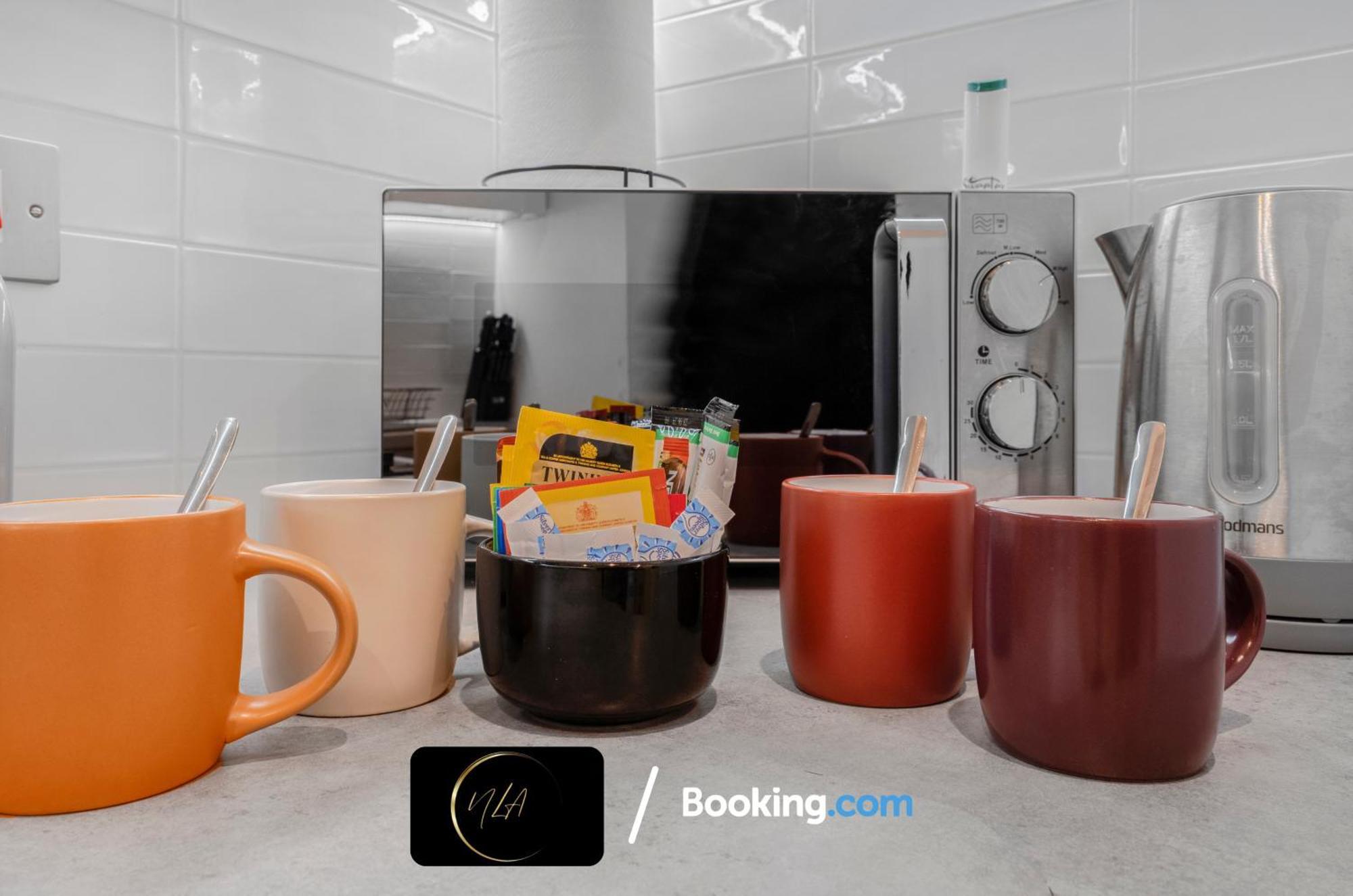 City Centre Apartment With Free Parking, 2 Bathrooms, Netflix And Wifi - Suitable For Contractors And Families - By Noor Luxury Accommodations Birmingham Eksteriør bilde